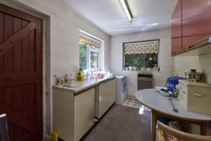 Photo 16- click for photo gallery